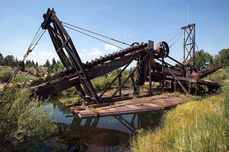 Old equipment for gold prospecting