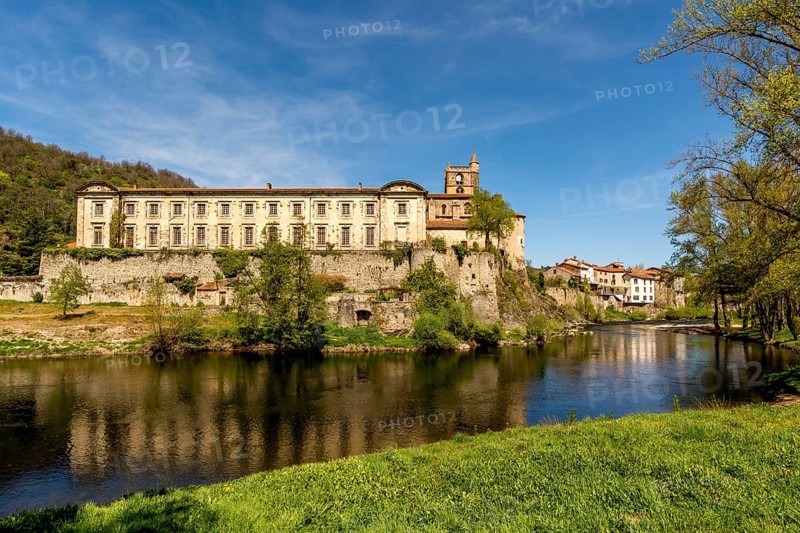 Priory Sainte-Croix on the Allier river