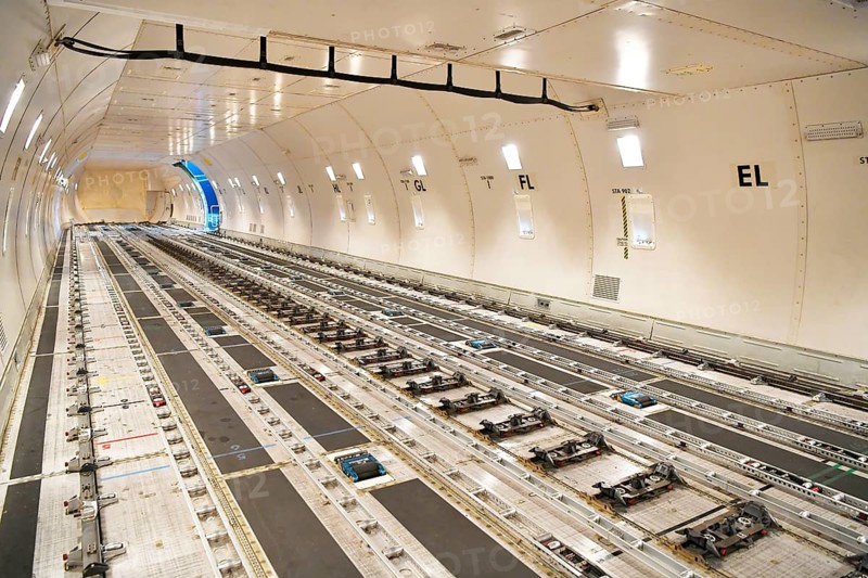 Empty cargo compartment