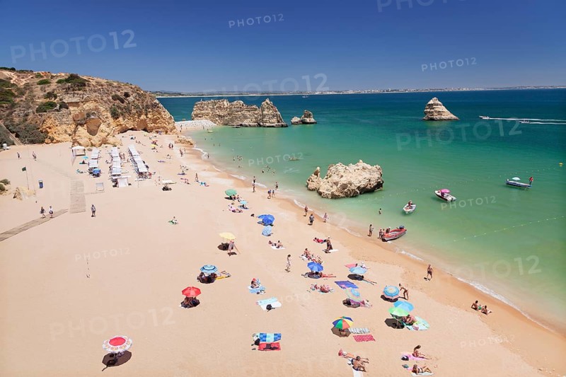 Praia da Dona Ana sandy beach