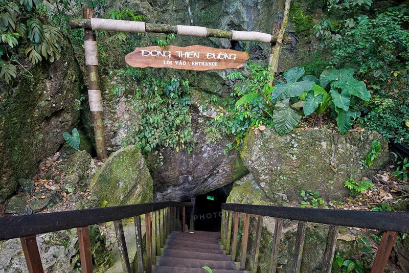 Entrance to dripstone cave