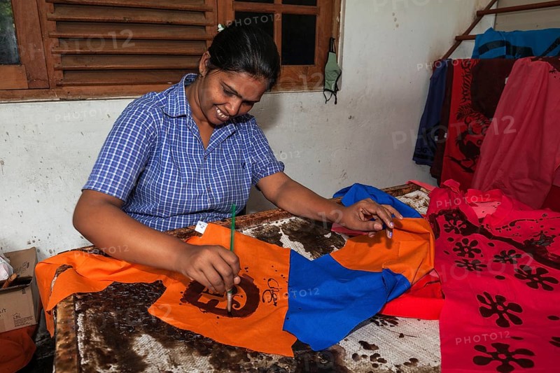 Batik crafting