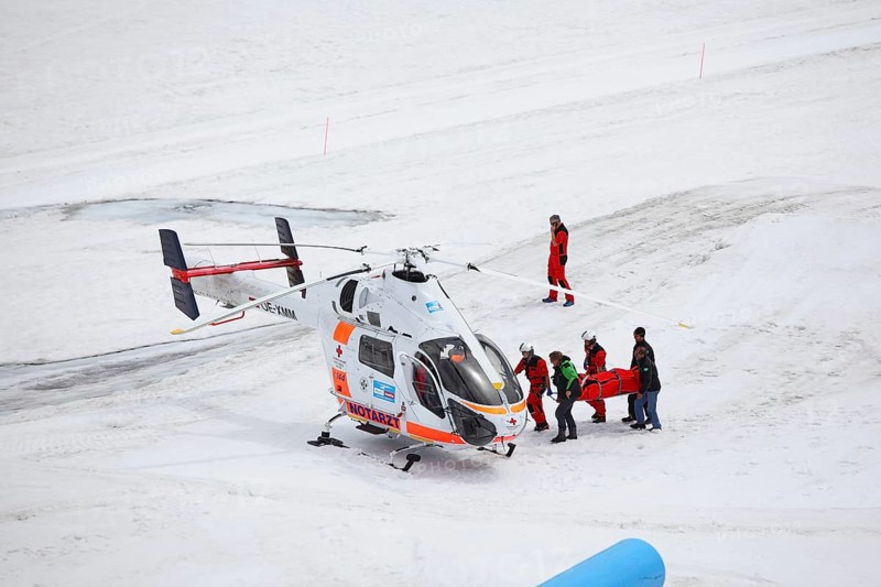 Rescue of an injured person with the helicopter