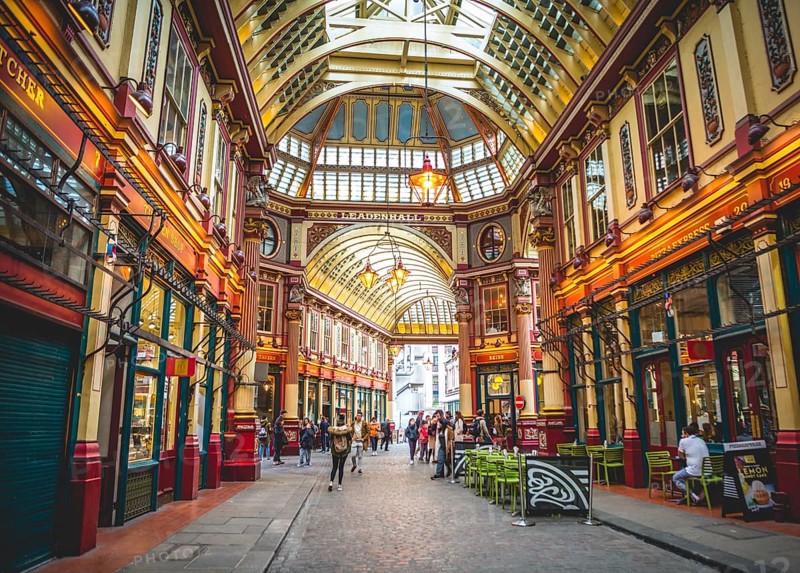 Covered market hall