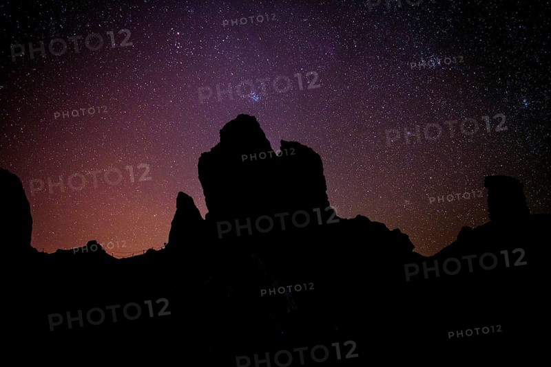 Roque Cinchado and Teide vulcano with starry sky
