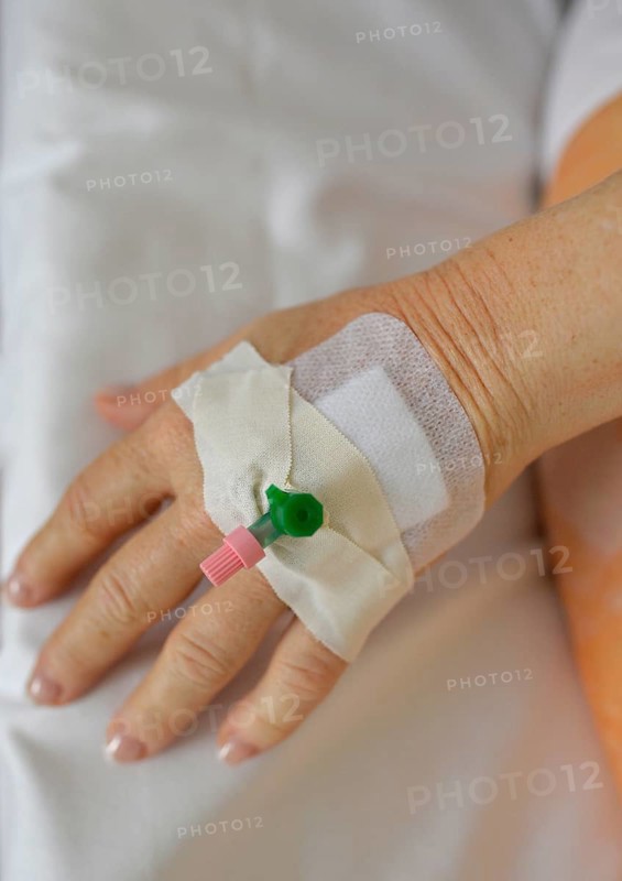 Needle for infusion