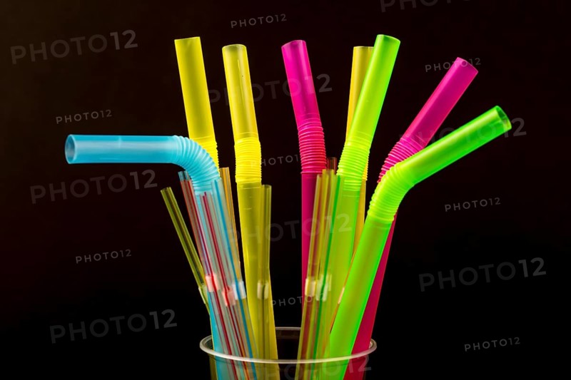 Plastic drinking straws