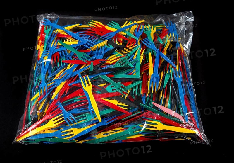 Plastic cutlery
