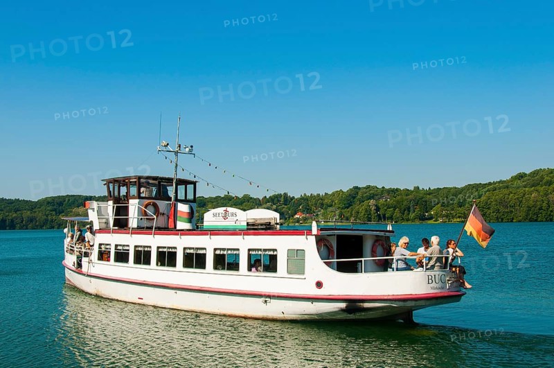 Excursion boat on Lake Schermutzelsee