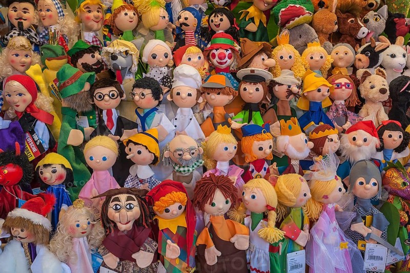 Various hand puppets Auer Dult