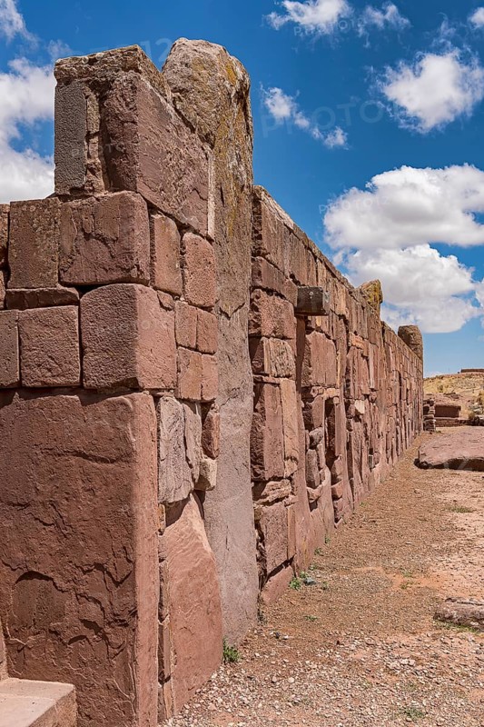 Outer wall of the Kalasasaya temple