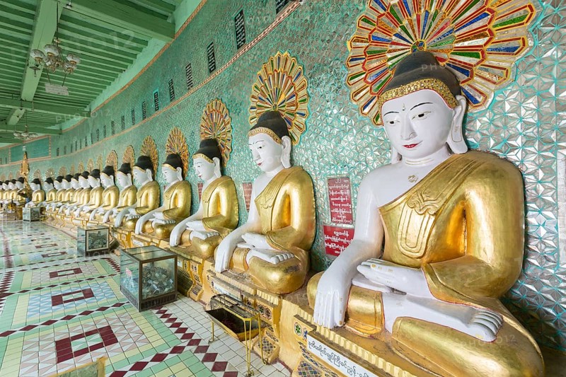 Buddha statues