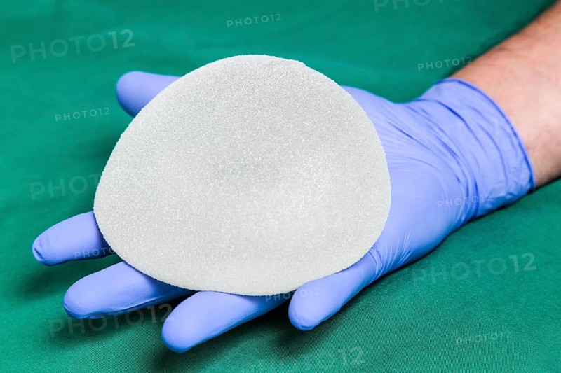 Silicone breast implant