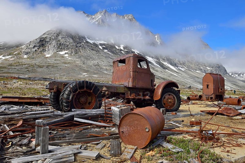 Rusty vehicle