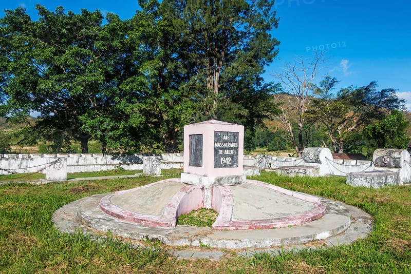 Memorial to the massacre in second worl war 1942