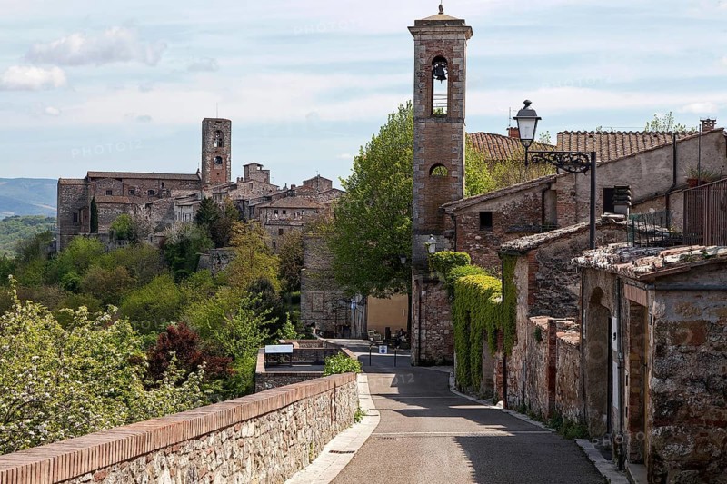 Houses of the upper town of Colle Alta