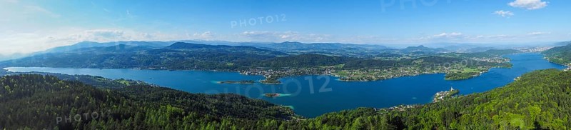View from Pyramidenkogel to Lake Worth