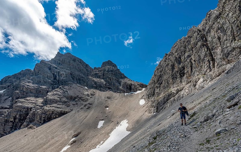 Hikers descending from the Hochvogel