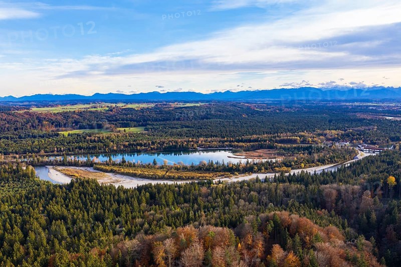 Ickinger reservoir with alpine chain