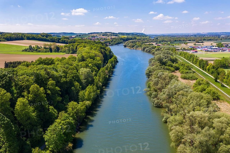 Isar between Loiching and Dingolfing