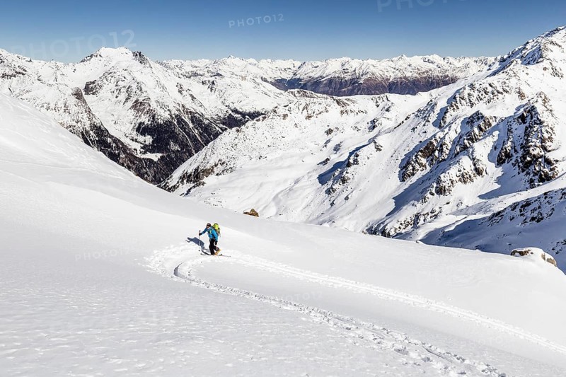 Ski tourer ascending Hintere Nonnenspitze