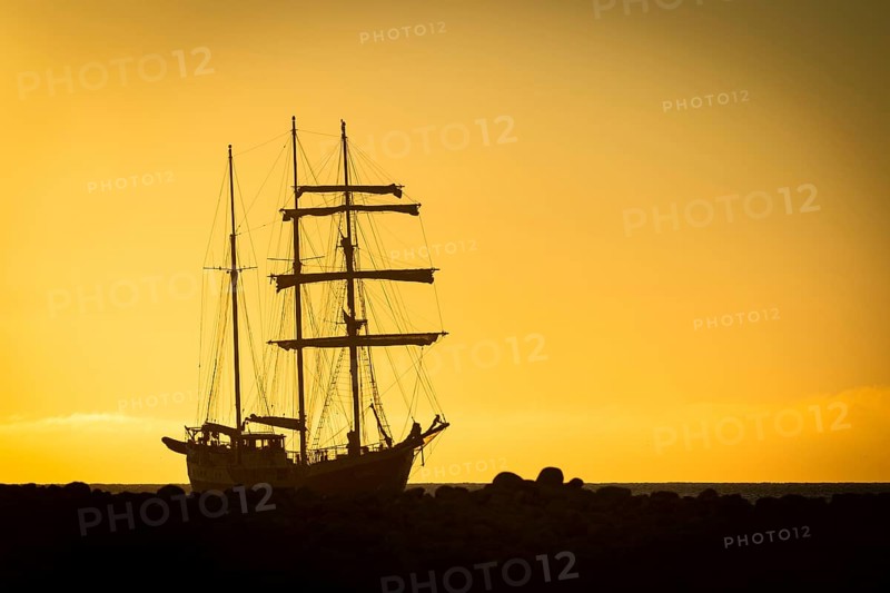 Barquentine Antigua at sunset