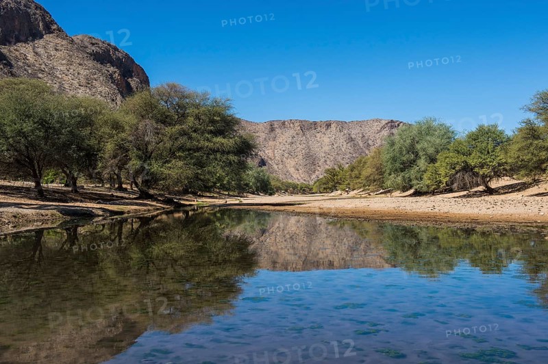 Valley with Khowarib river