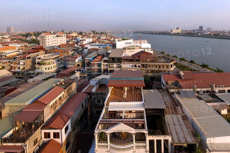 Panorama from Grand Waterfront Hotel on Riverside