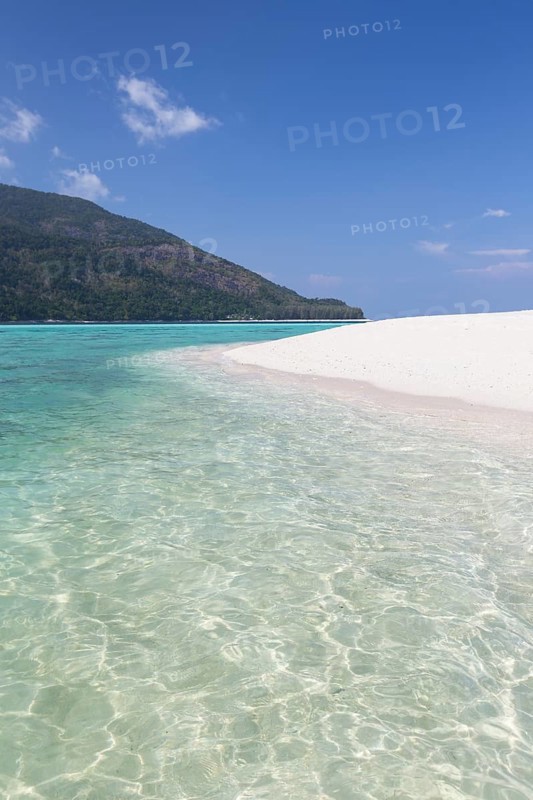 Turquoise water and white beach at Ko Lipe Island