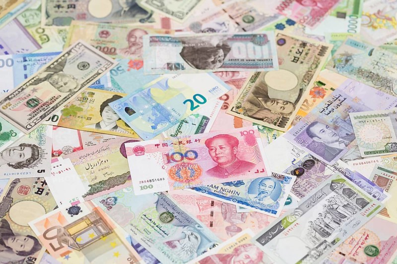 International banknotes