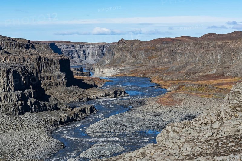 River meanders through Asbyrgi Gorge
