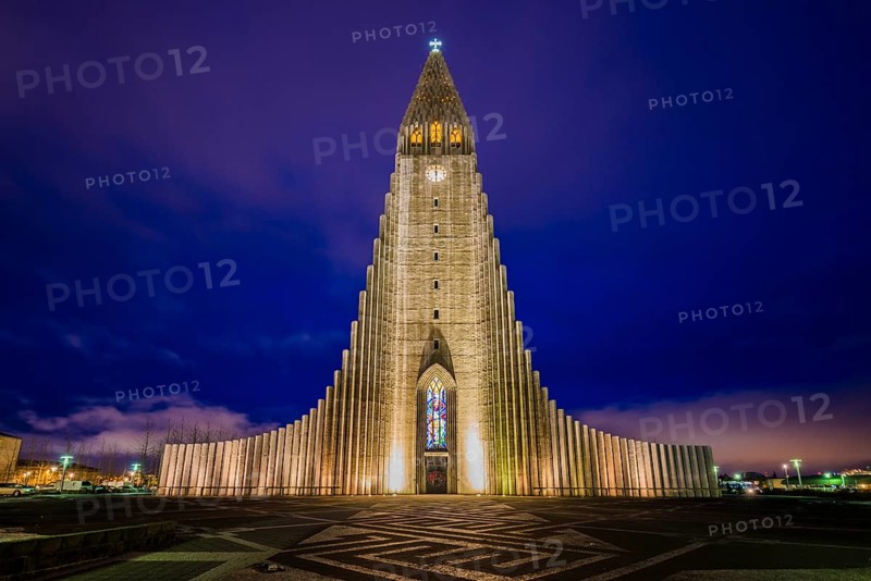 Illuminated church Hallgrimskirkja at night