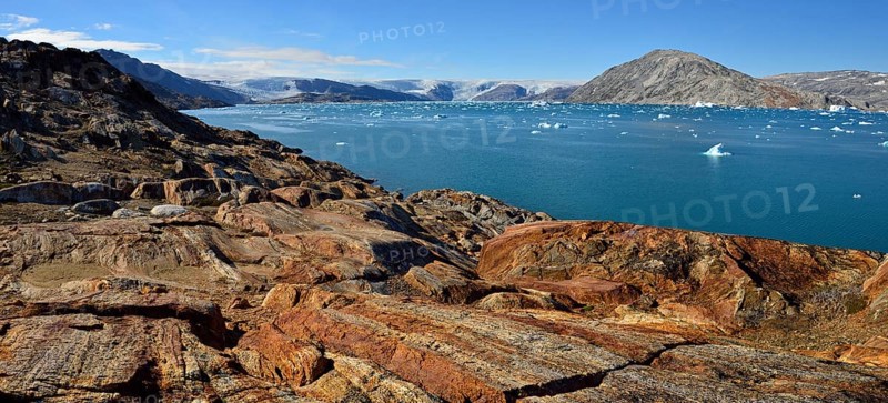 Johan Petersen Fjord with growlwers