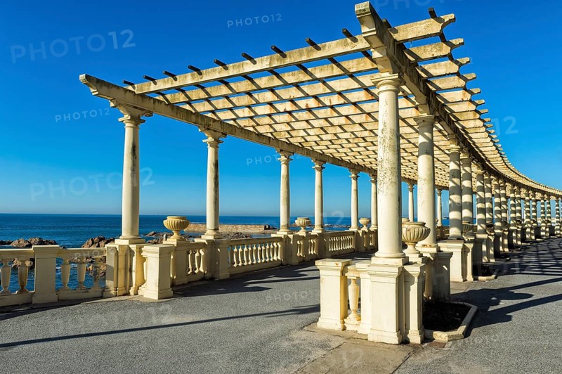 Pergola on Foz do Douro seafront promenade