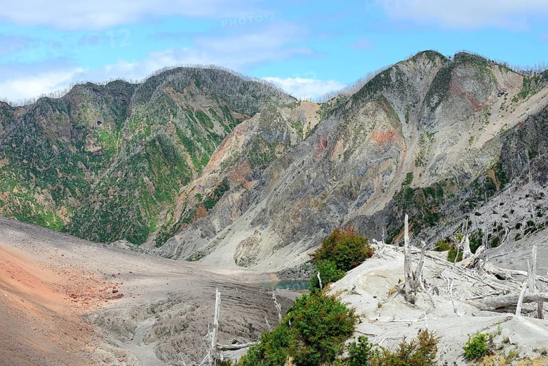 View into the caldera of the volcano Chaiten