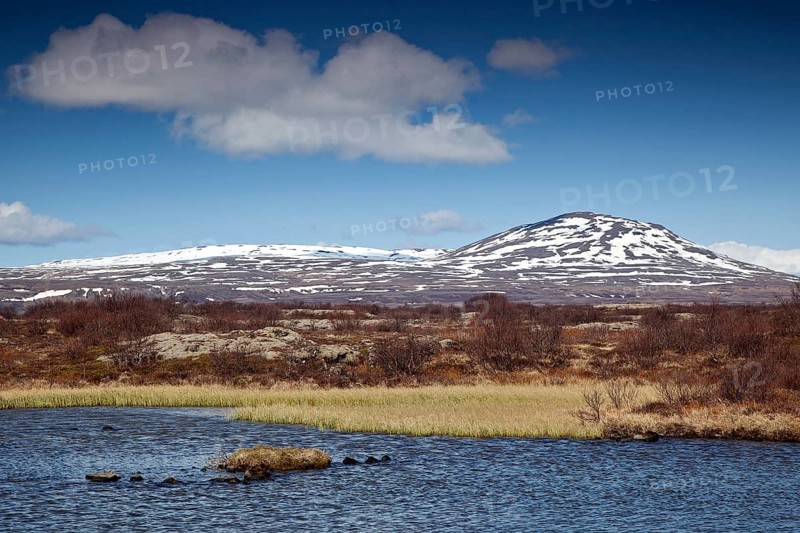 Landscape and Pingvallavatn lake at Thingvellir