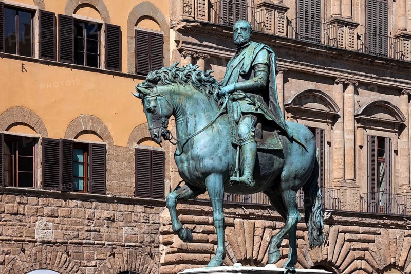 Equestrian statue of Cosimo de Medici