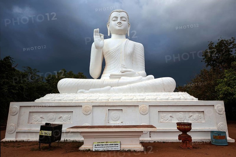 Buddha statue