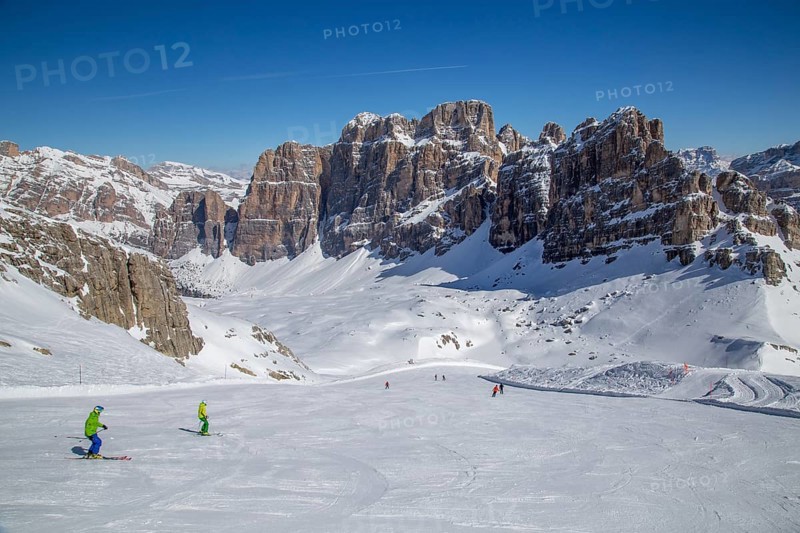 Skiers on ski slopes at Lagazuoi