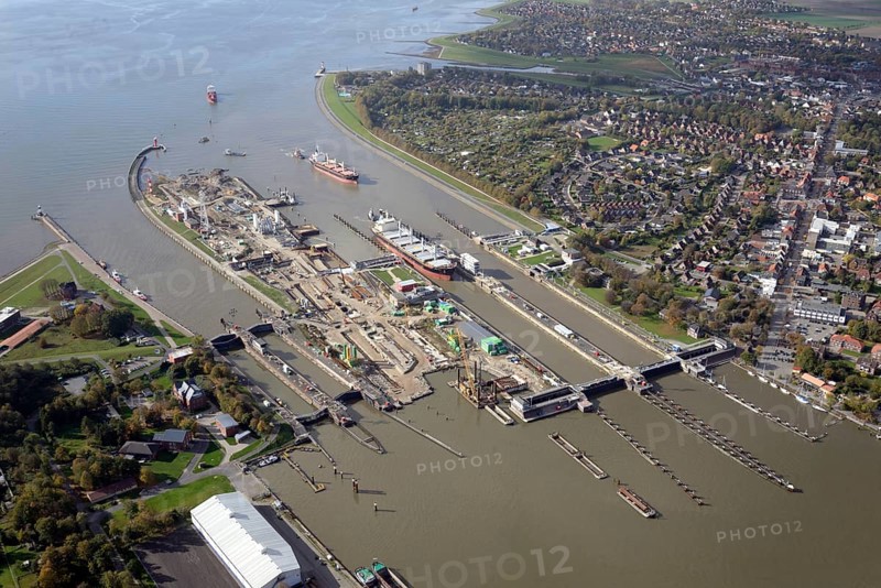 Cargo ships at Brunsbuttel Lock