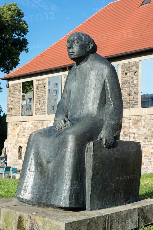 Monument to Kathe Kollwitz