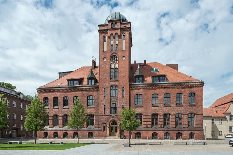 Institute of Physics of the University of Greifswald