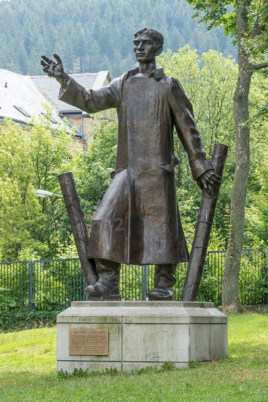 Monument to German prisoners of war