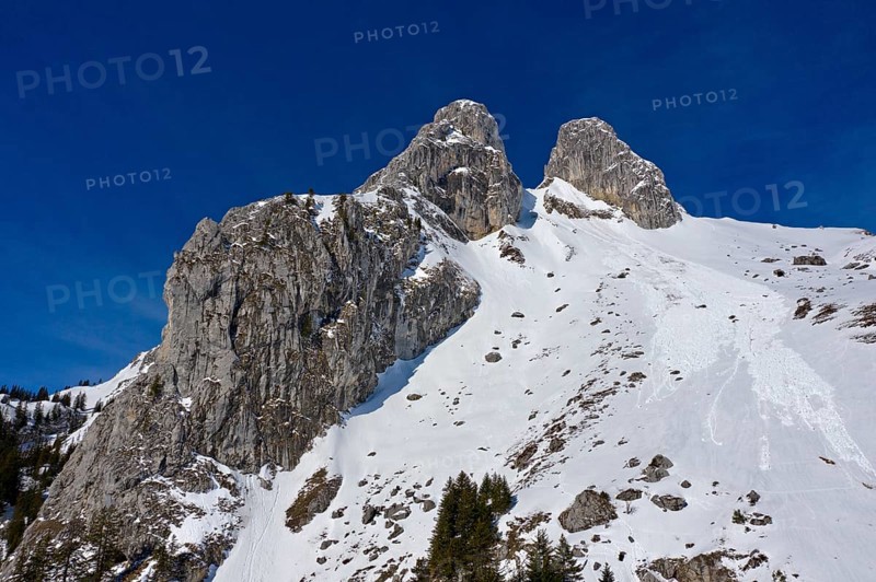 Summit Les Jumelles