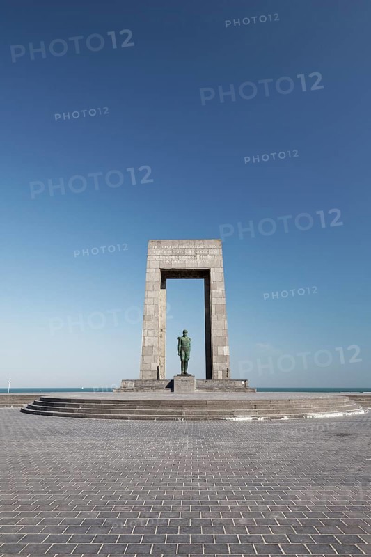 Leopold I Monument