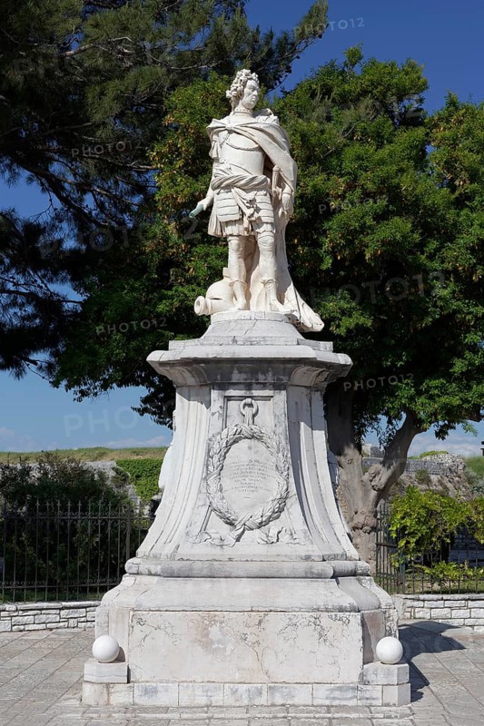 Monument Matthias Johann Graf von der Schulenburg by Antonio Corradini