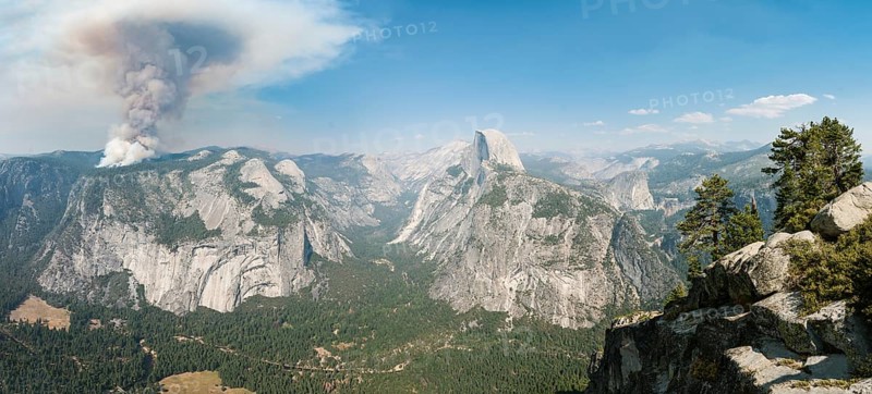 View from Glacier Point to Yosemite Valley with Half Dome