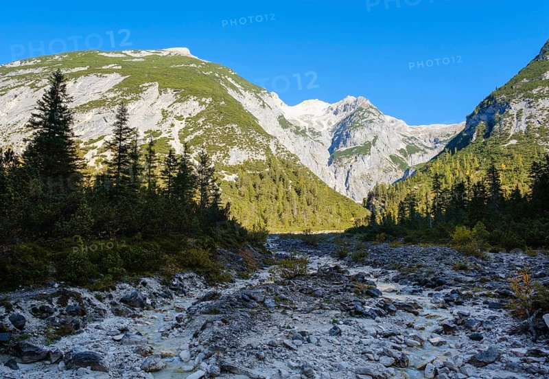 Unterer Spitzhuttenkopf and Grosse Seekarspitze