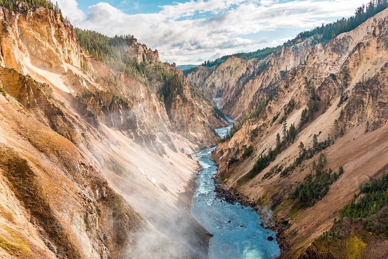 Yellowstone River flows through Gorge