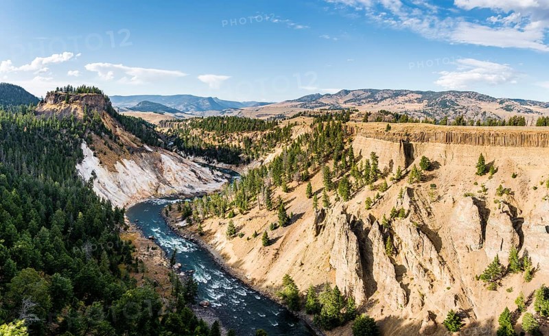 View from Calcite Springs Overlook to Yellowstone River